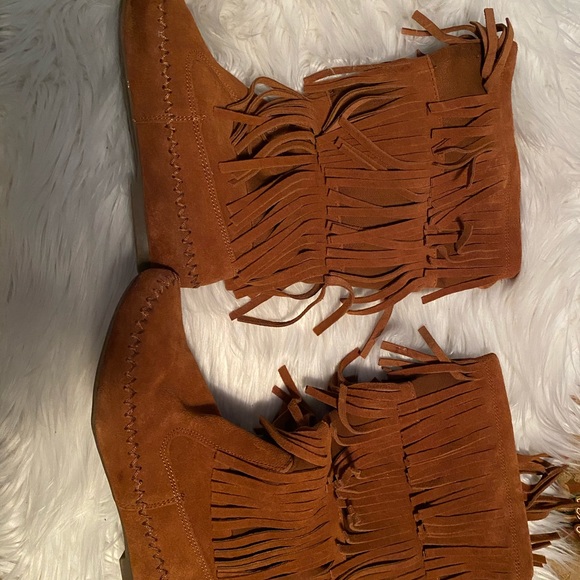 Lauren Conrad suede fringe boots - Picture 4 of 5